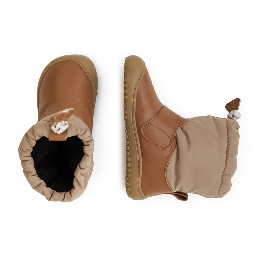 botas-dias-lluvia-resistentes-beis-respetuosas-libertad-movimiento-ninas-beige-bernia-rocker-aw23