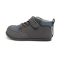 botas suela goma natural protege pie golpes impactos bebe color gris villena feroz aw24 01