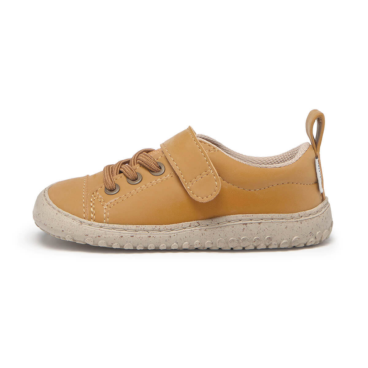 calzado barefoot vegano forma pie espacio dedos ninos ninas color mostaza paterna rocker aw25 01