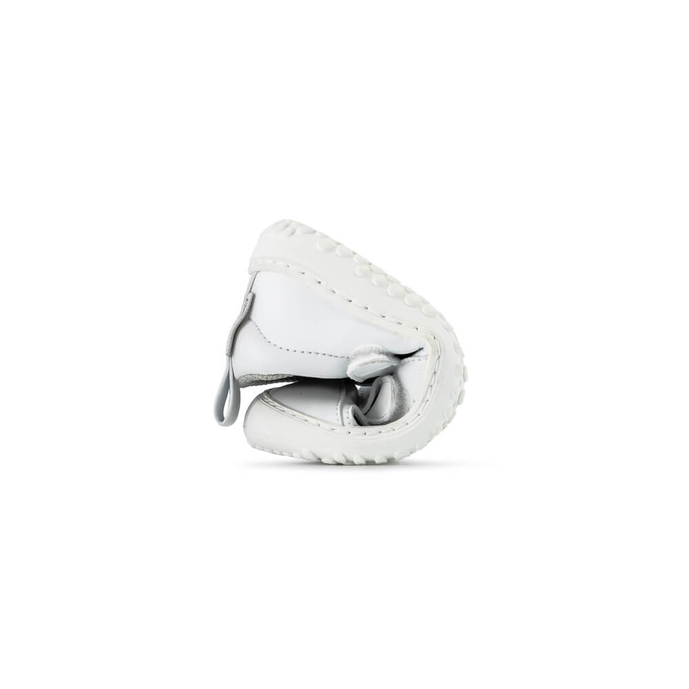 sandalias infantiles barefoot microfibra veganas suela plana flexible color blanco javea rocker ss24