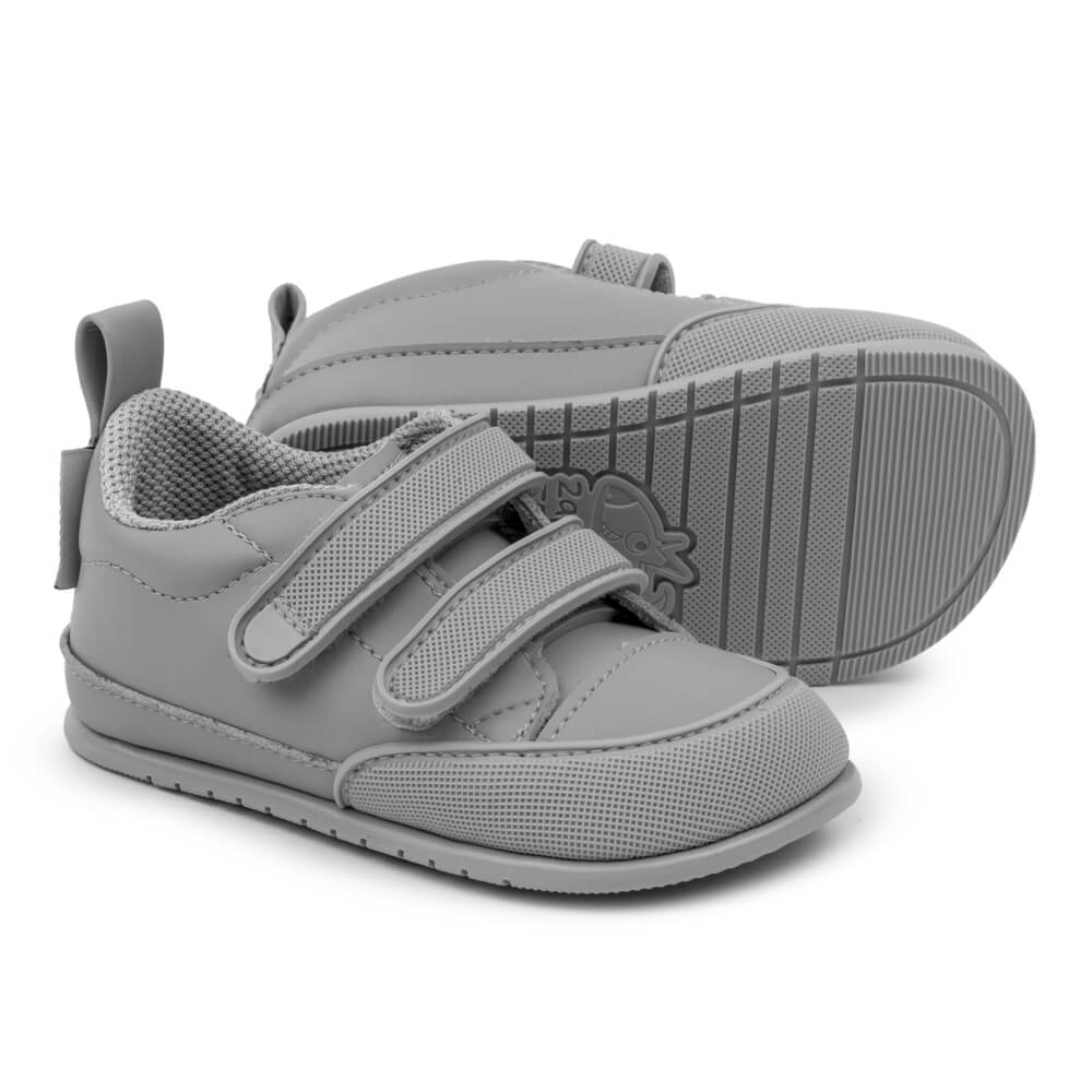 zapatillas deportivas calzado minimalista bebes velcro colores microfibra moraira feroz gris SS23 bod