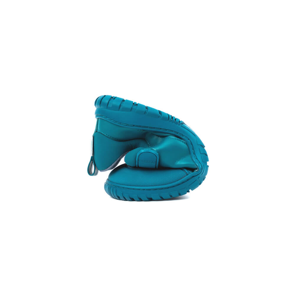 zapatillas diseno filosofia minimalista suela plana fina comoda hombre mujer color acua aqua agua azul claro ss24 pgd