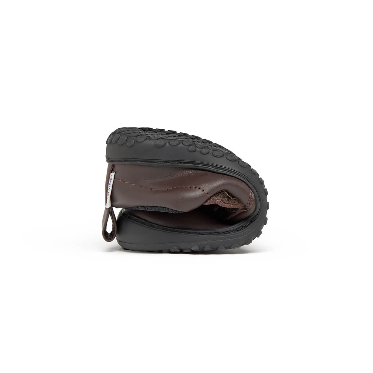 zapatillas escolares respetuosas comodas ligeras velcro jugar correr saltar color marron garbi rocker aw25 04