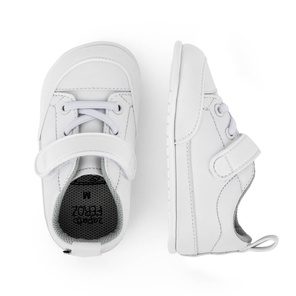 Paterna Feroz AW23 Blanco Microfibra ,Calzado minimalista para bebés con empeine medio y bajo. Veganas y en piel para primeros pasos.