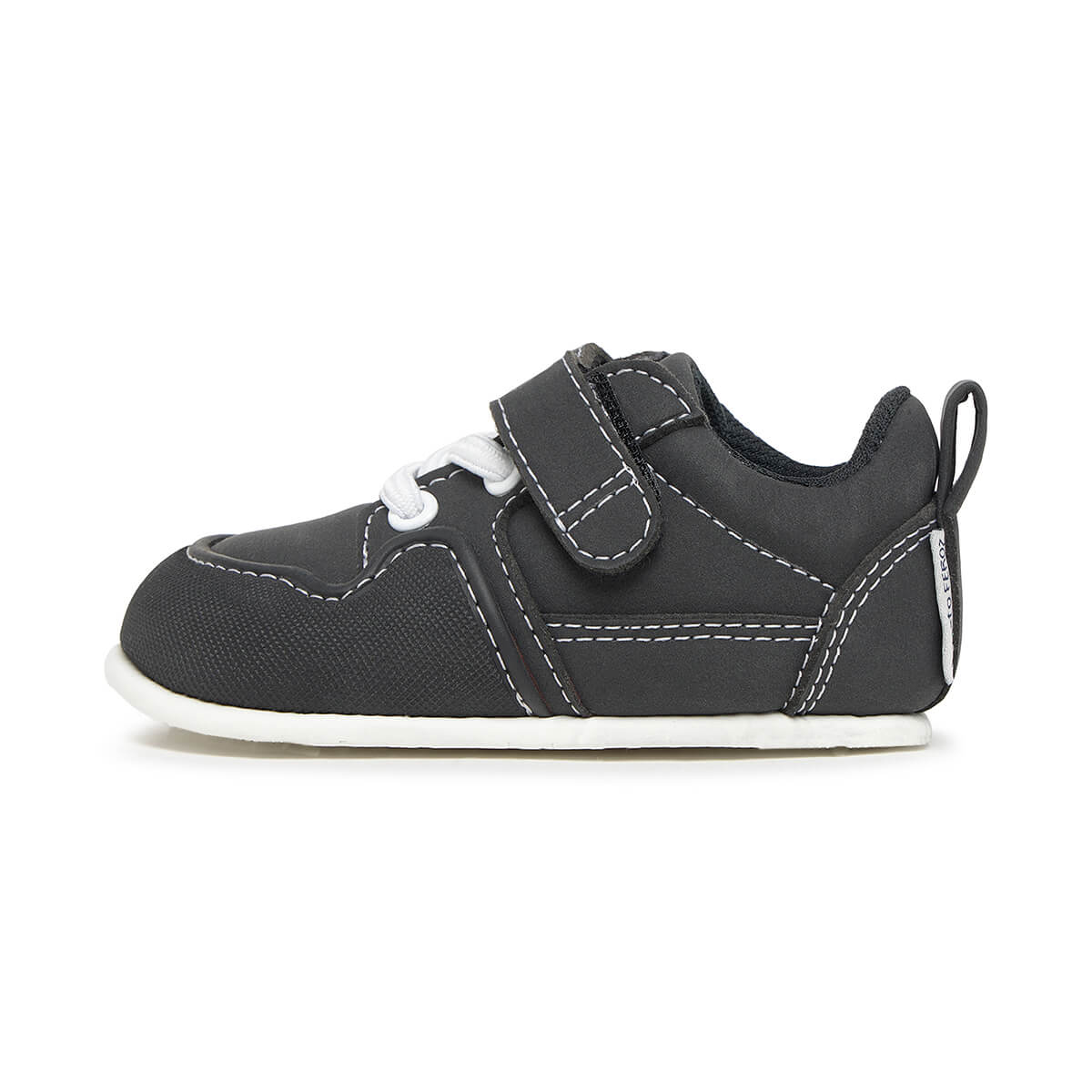 zapatillas respetuosas movimiento autonomia bebe color negro cheste feroz AW25 01