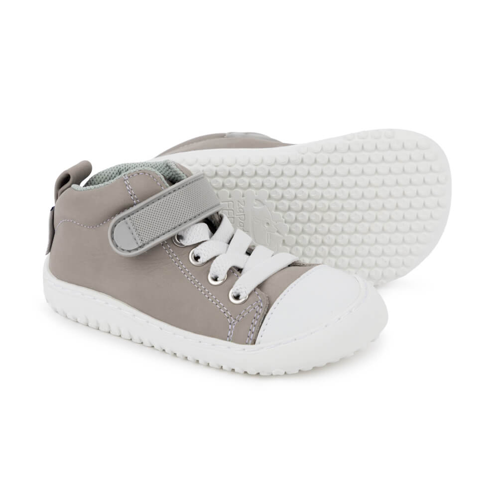 jucar rocker aw23 Gris Piel .zapatillas tipo bota niños colegio. Desarrollo natural del pie. Barefoot