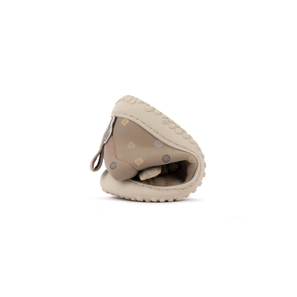 jucar rocker piedra edicion especial pikler Piedra Microfibra Nobuck . Movimiento Pikler. Calzado respetuoso. Barefoot