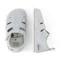 sandalias minimalistas primeros pasos espacio dedos suela flexible microfibra bebes color gris irta feroz ulises ss24