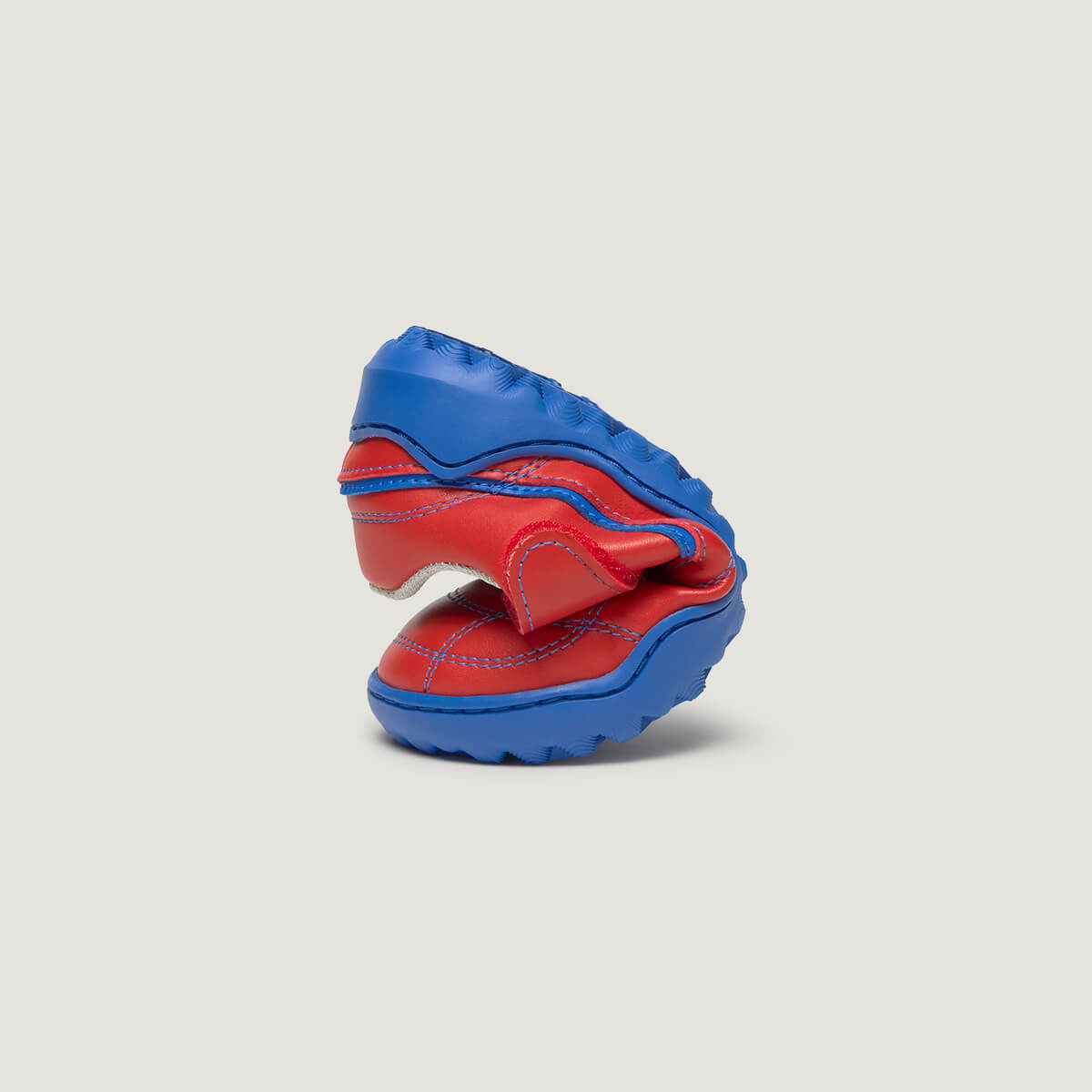 Plegado Amunt Zapatilla de futbol barefoot | Rojo azul microfibra
