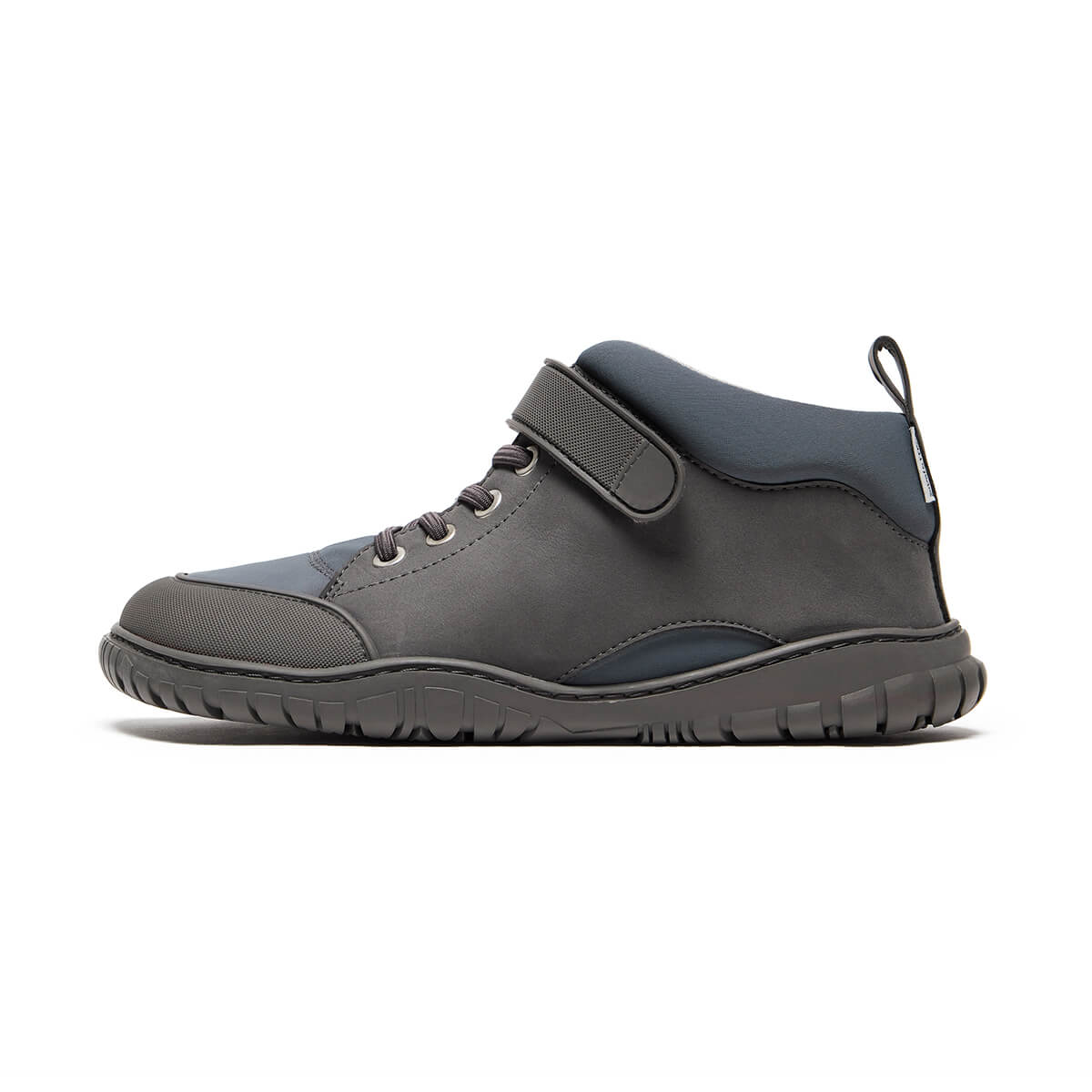 botas minimalistas montana color gris villena adulto aw24 01