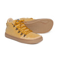 botas otono invierno minimalistas color mostaza camel serra adulto aw25 02