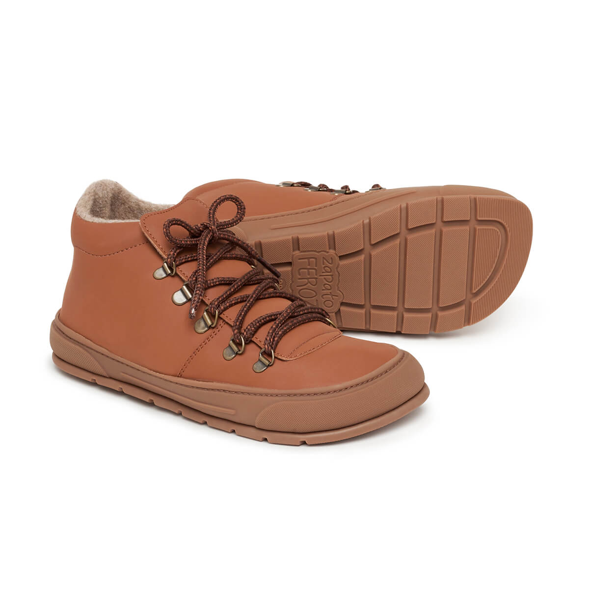 botas otono invierno minimalistas color nut nuez marron claro camel serra adulto aw24 02