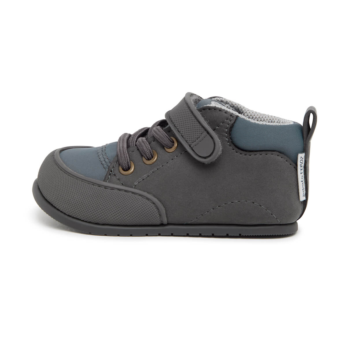 botas suela goma natural protege pie golpes impactos bebe color gris villena feroz aw24 01