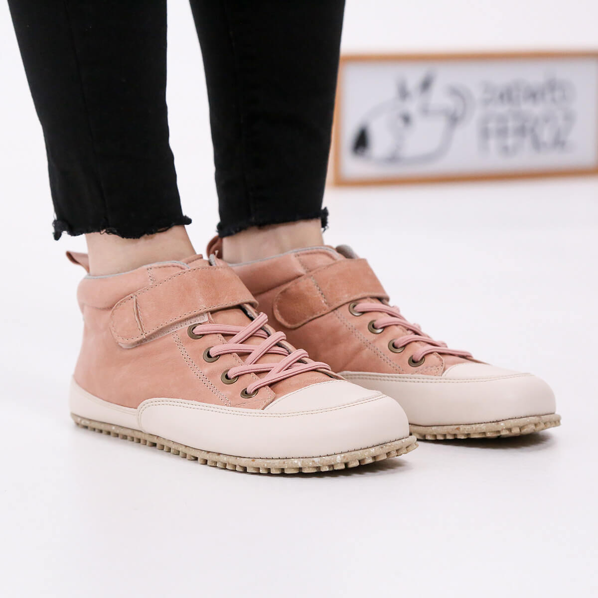 botines diseno deportivo respetuosos minimalistas cordones velcro mujer viver adulto 