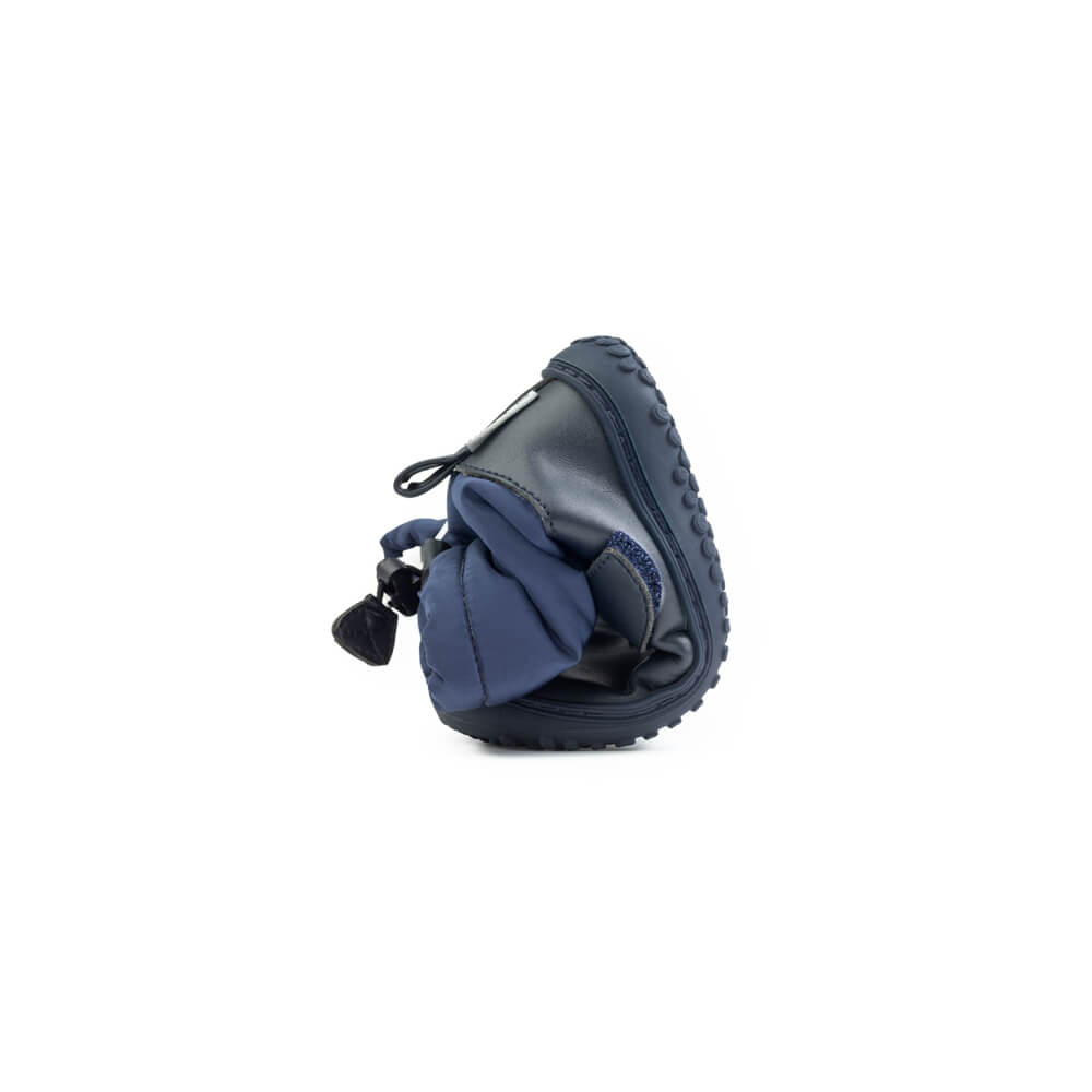 botitas-botas-minimalistas-comodas-resistentes-agua-pisar-charcos-color-azul-bernia-rocker-aw23
