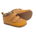 botitas minimalistas bebe suela blandita como andar descalzo color mostaza amarillo liria aw23