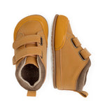 botitas minimalistas bebe suela blandita como andar descalzo color mostaza amarillo liria aw23