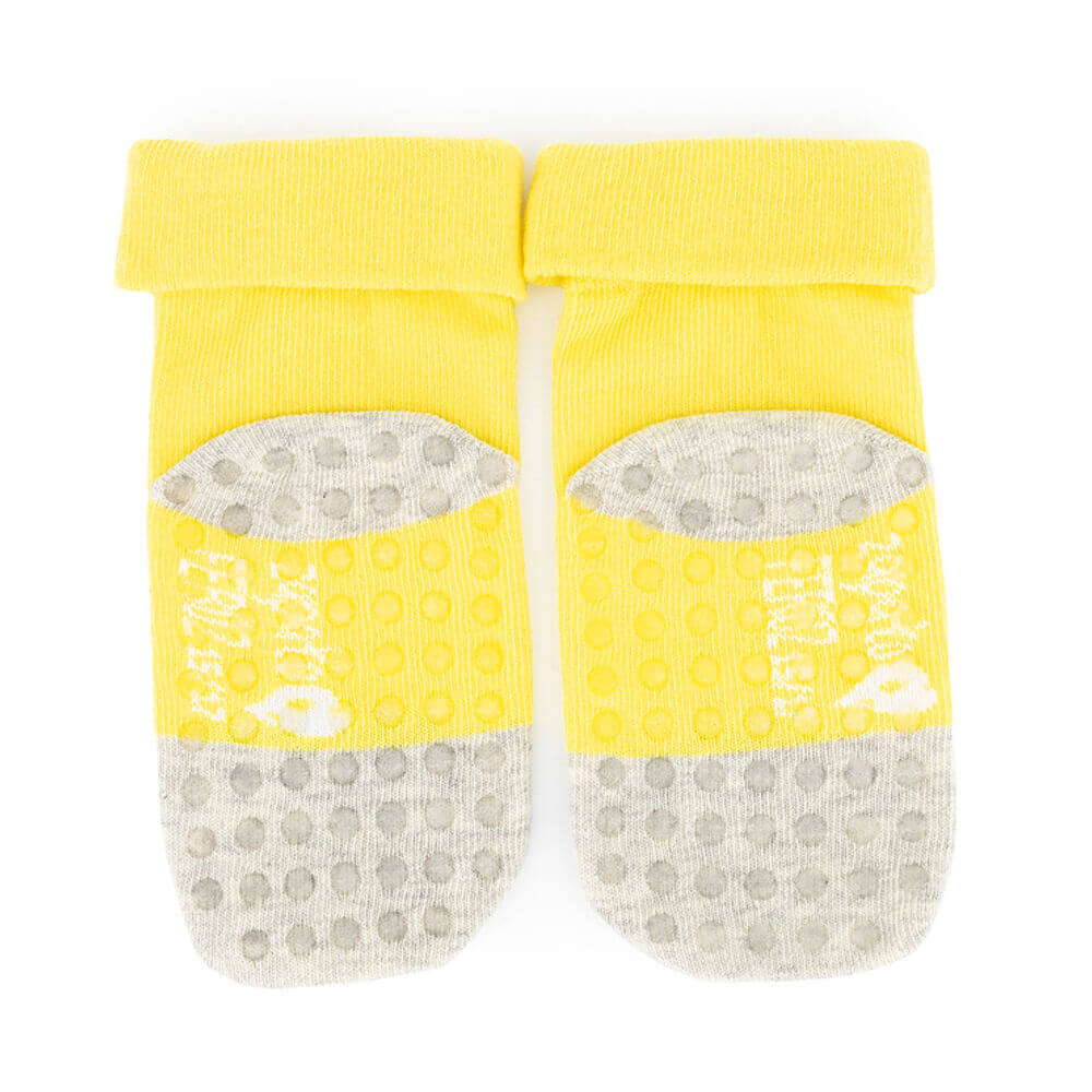 calcetin bebe preandante caritas amarillo 2 | Caritas Amarillo