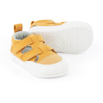 calzado respetuoso movimiento desarrollo pies bebes color amarillo mostaza primavera verano javea feroz ss24