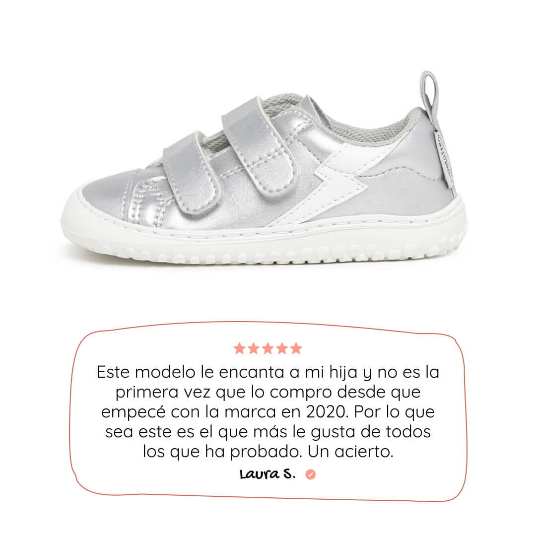 calzado respetuoso movimiento pisada consciente bebe color plata blanco moraira rayo rocker ss26 01