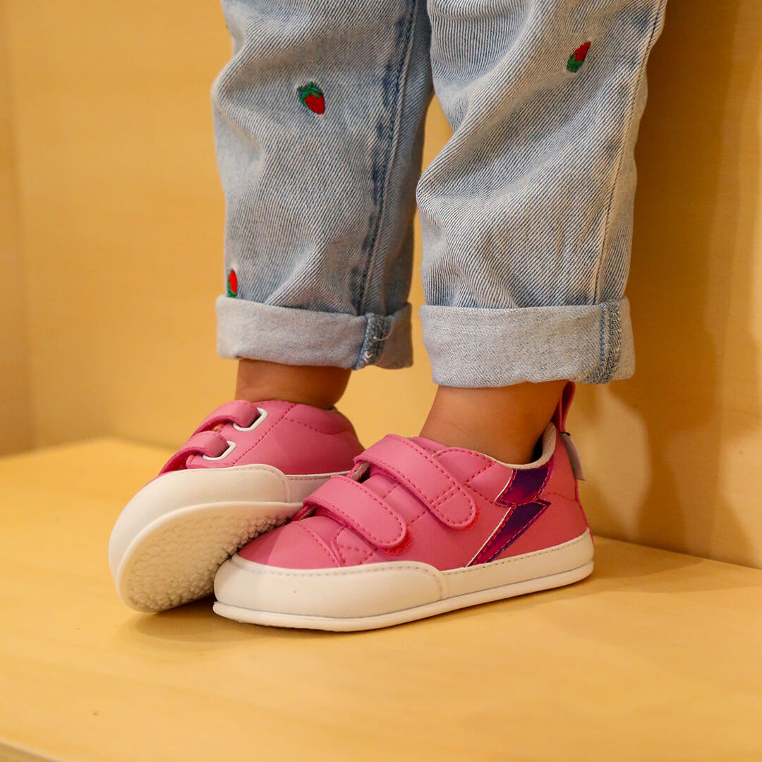 Foto puesta moraira bebe  | Rojo Microfibra  | Rosa Microfibra  | Beige Rayo Microfibra | Rosa Palo Rayo Microfibra  | Azul Royal Rayo Microfibra  | Rayo Fucsia Microfibra  | Azul Denim-Beige  | Rosa-Beige | Negro Rayo Microfibra Nobuck | Blanco Microfibra