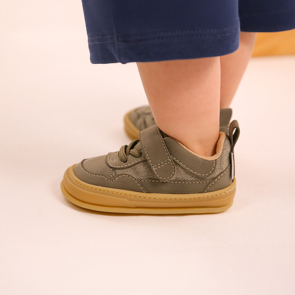 zapatillas barefoot veganas sostenibles bebe color verde kaki caqui faura feroz ss26