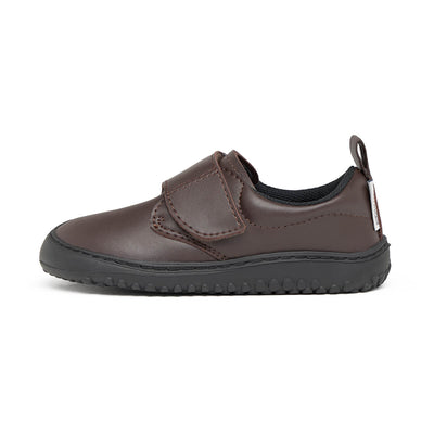 zapatillas escolares respetuosas comodas ligeras velcro jugar correr saltar color marron garbi rocker aw25 01 | marrón microfibra