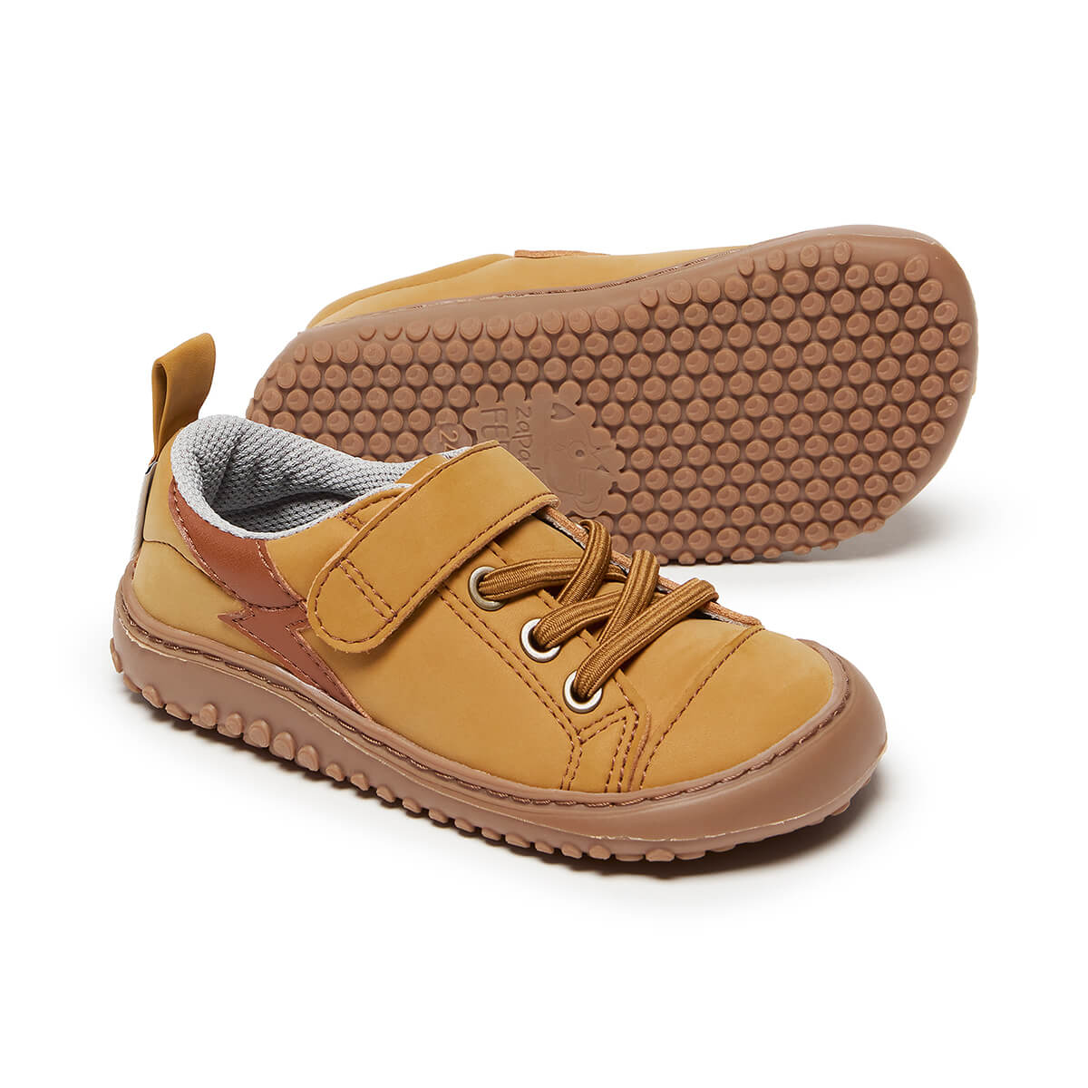 zapatillas espacio cuidado salud desarrollo pies sanos ninos ninas color amarillo mostaza paterna rayo rocker aw24 02