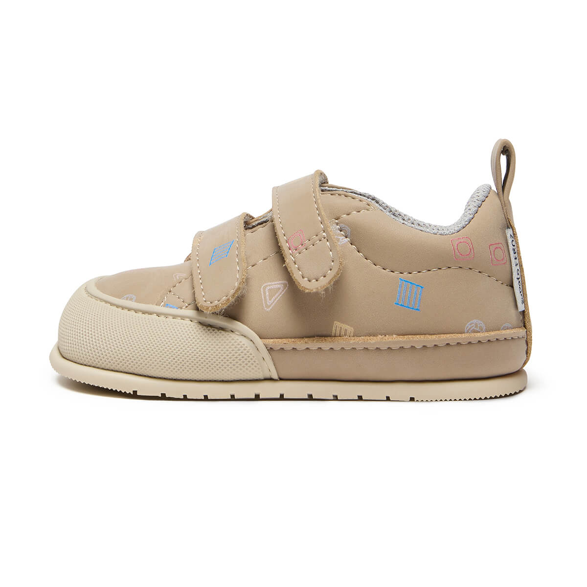 zapatillas infantiles respetuosas libertad movimiento edicion especial pikler color beige piedra moraira feroz aw24 01