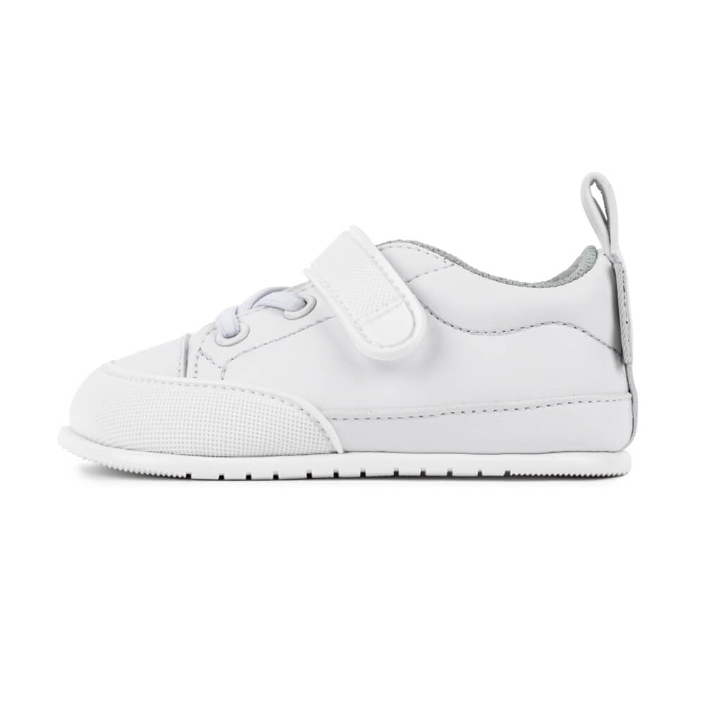 Paterna Feroz AW23 Blanco Microfibra ,Calzado minimalista para bebés con empeine medio y bajo. Veganas y en piel para primeros pasos.