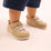 zapatillas respetuosas transpirables pies secos bebe color beige beis cheste feroz ss26 