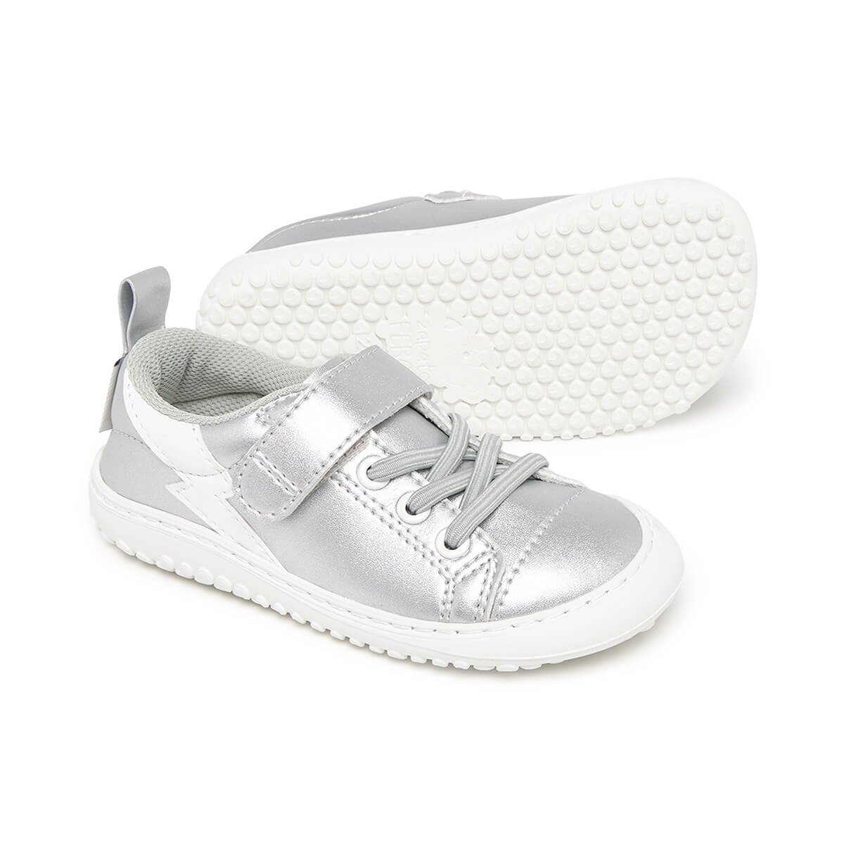 zapatillas respetuosas veganas estilo casual rocker color plata blanco paterna rayo 02