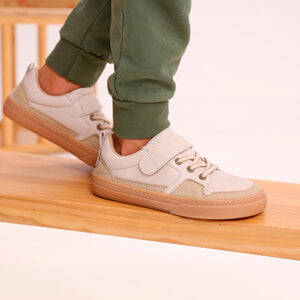 zapatillas respetusas estilo old school ninos color beige cheste rocker AW25