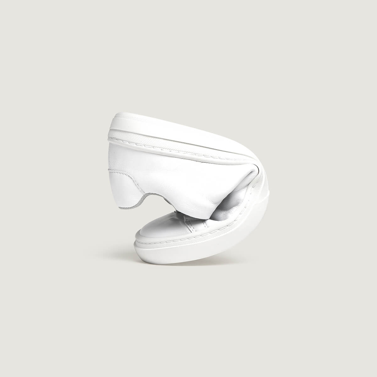 zapato respetuoso barefoot turia freekers adulto | blanco piel | plegado