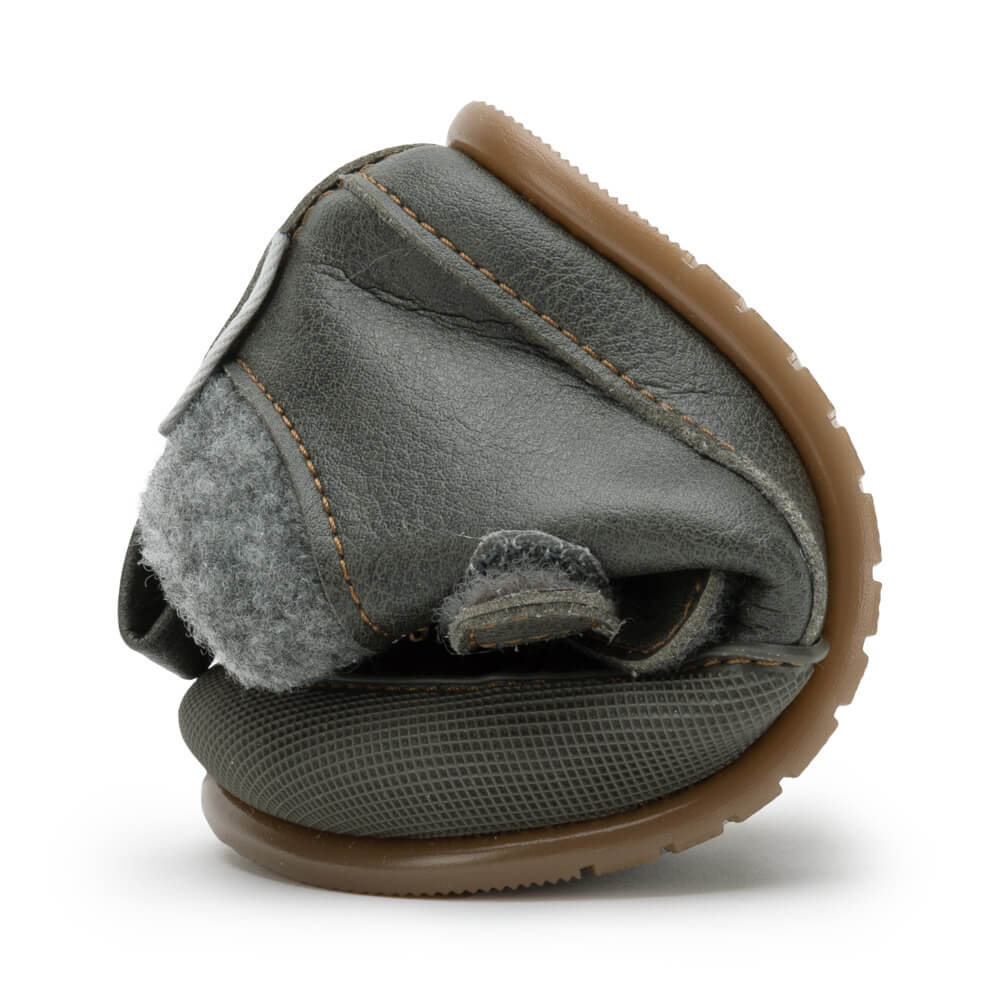 calzado infantil respetuoso borrego bota velcro calentitas feroz lirira gris AW22 04