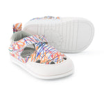 sandalias veganas barefoot bebes color blanco estampado rayajos altea feroz risco ss24